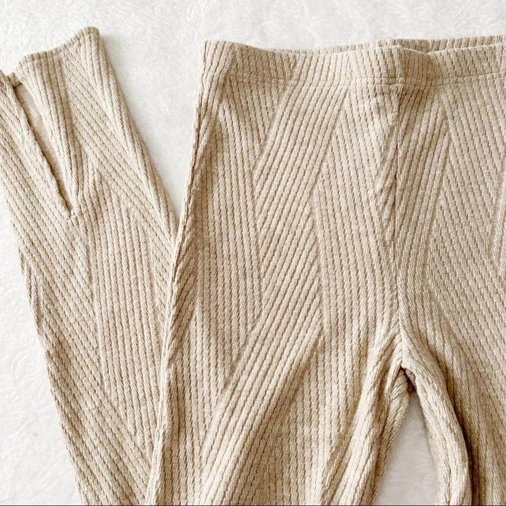 NWT Lulu’s Emery Park Knitted Parted Hem Leggings - Picture 4 of 16